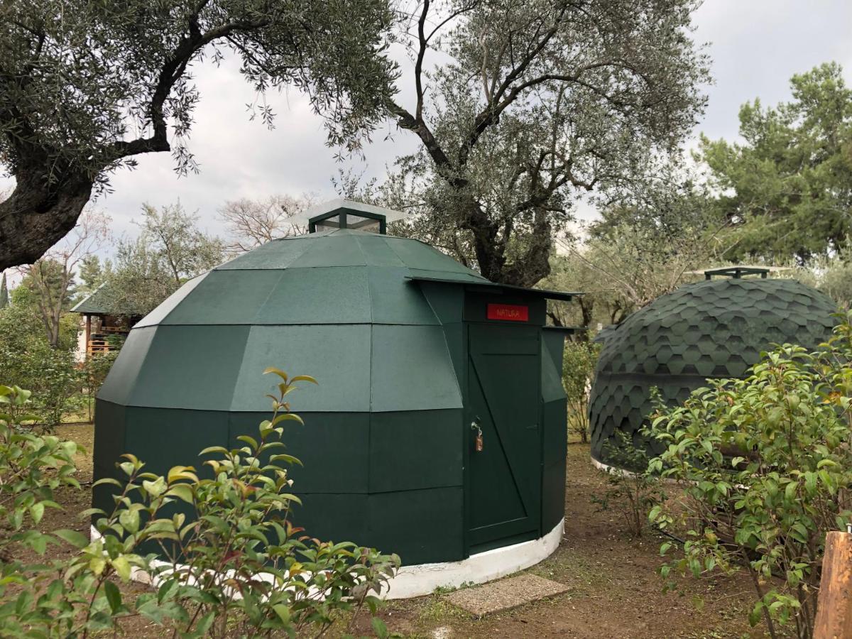 Hotel Nisi Glamping Paralía Rachon Exterior foto